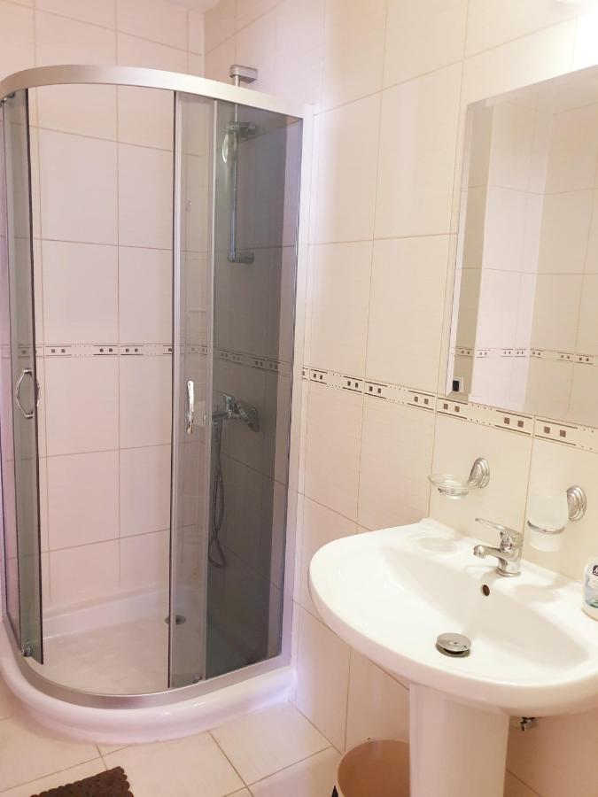 La Terrace Sea View Apartment Sveti Vlas Bagian luar foto