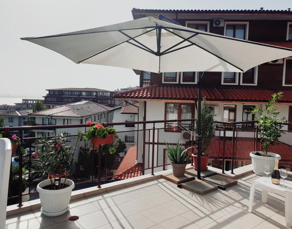La Terrace Sea View Apartment Sveti Vlas Bagian luar foto