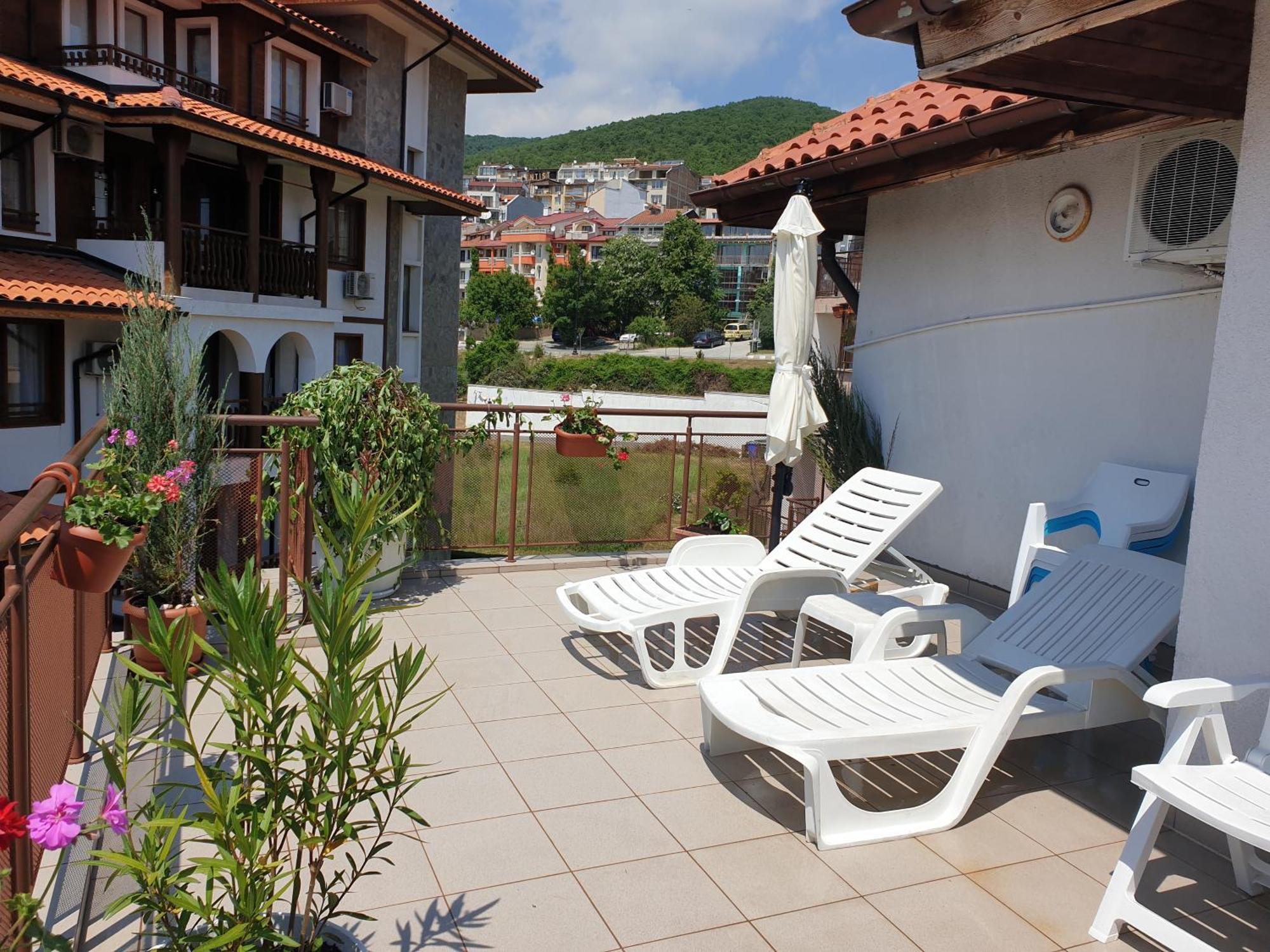 La Terrace Sea View Apartment Sveti Vlas Ruang foto