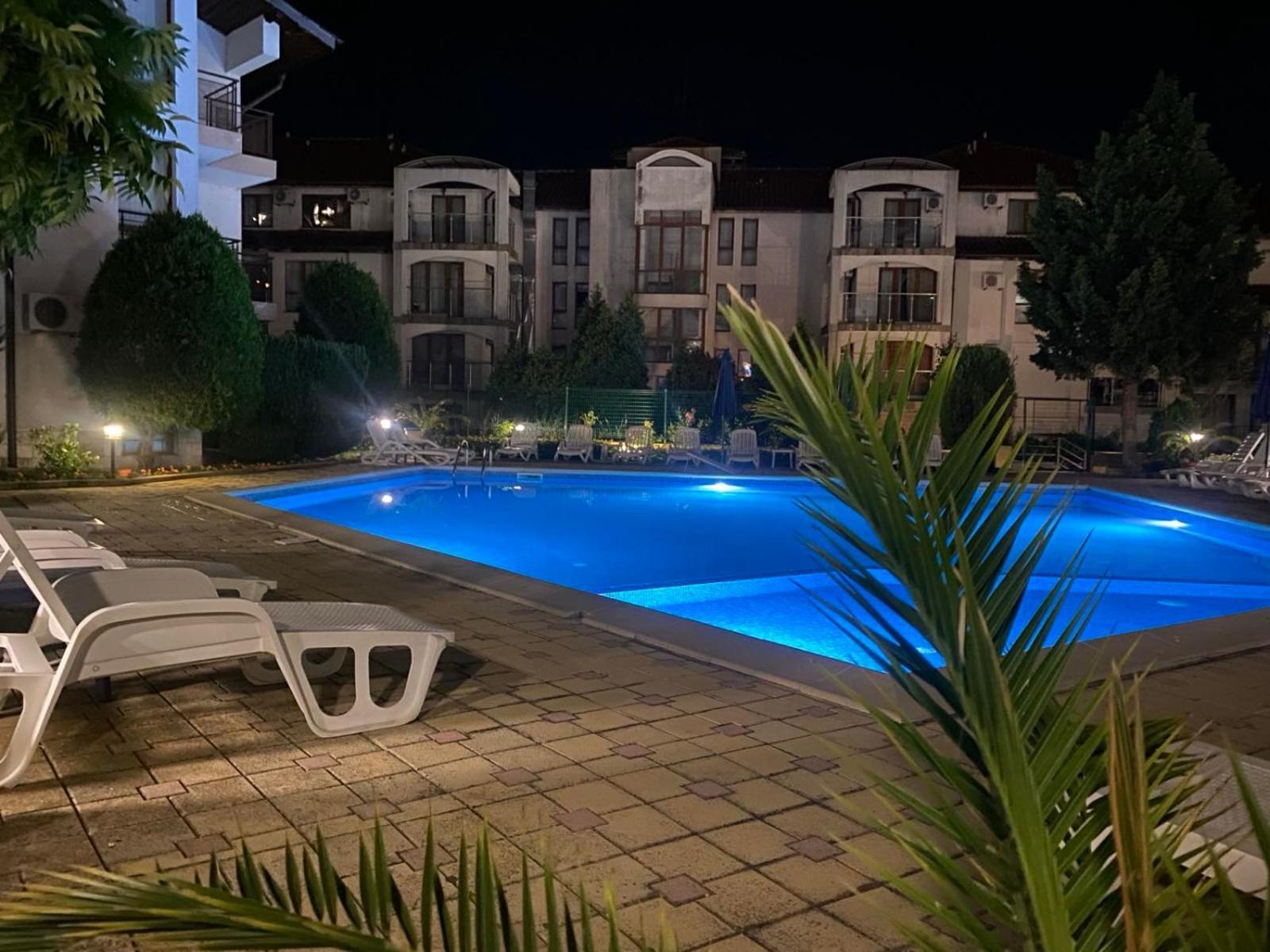La Terrace Sea View Apartment Sveti Vlas Bagian luar foto